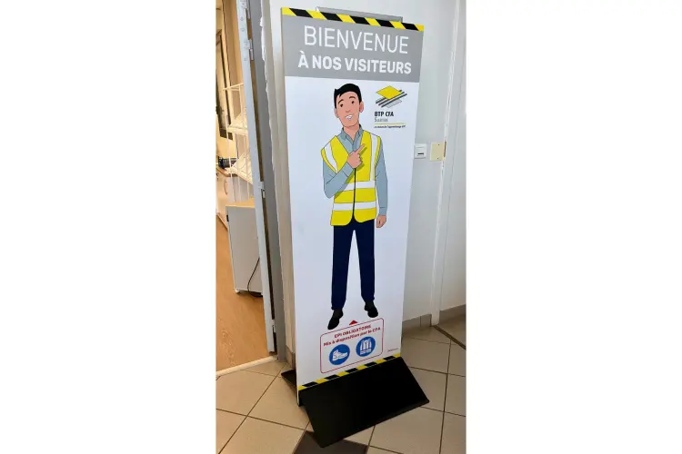Totem sécurité accueil visiteurs (CFA BTP Le Mans 72)